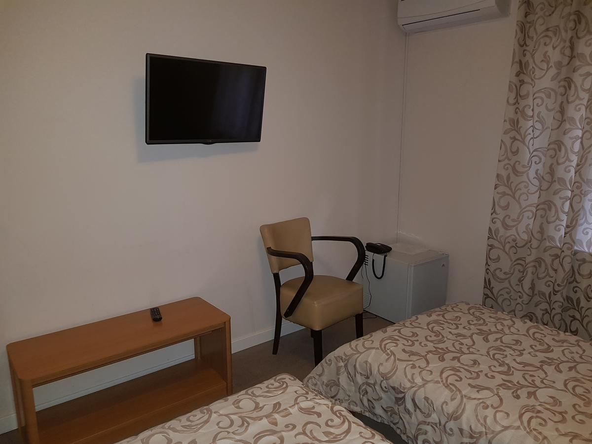 Отели типа «постель и завтрак» Hotel Dvor Биело-Поле