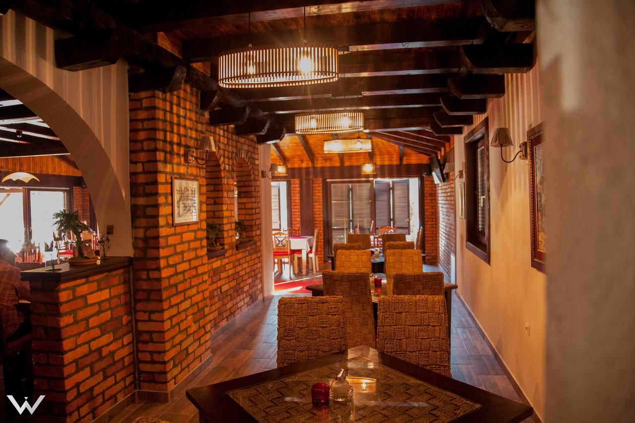 Отели типа «постель и завтрак» Hotel Dvor Биело-Поле-43