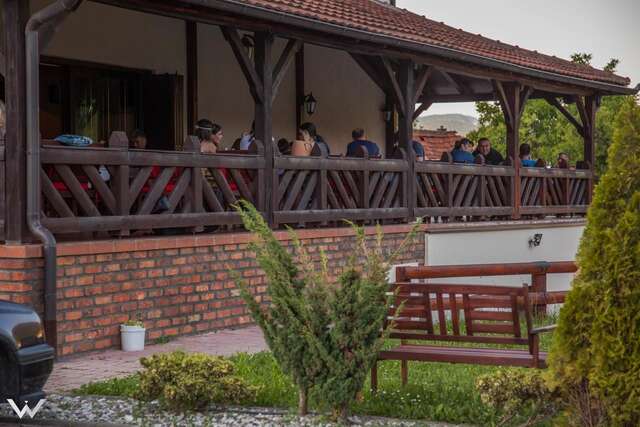 Отели типа «постель и завтрак» Hotel Dvor Биело-Поле-29