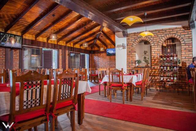 Отели типа «постель и завтрак» Hotel Dvor Биело-Поле-47